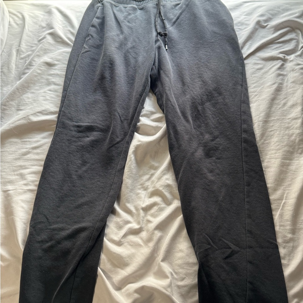 Women’s Black Jogger Pants (small flaw)